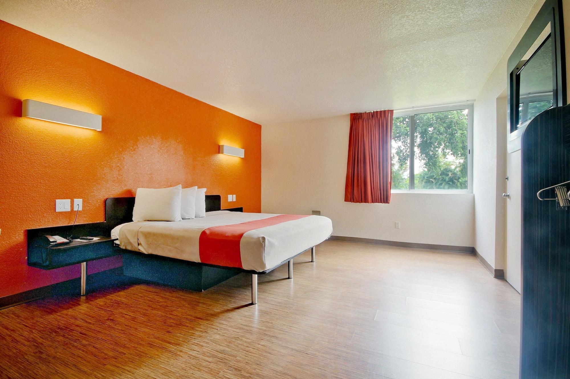 Motel 6-Miami, Fl Doral Luaran gambar
